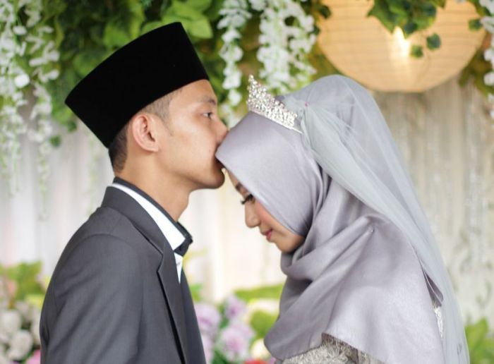 Nikah akad ijab pernikahan qabul penghulu acara doa bacaan menikah khutbah atau sah ketika proses kua sederhana dokumen resepsi baik Apakah menikah itu wajib atau sunnah?