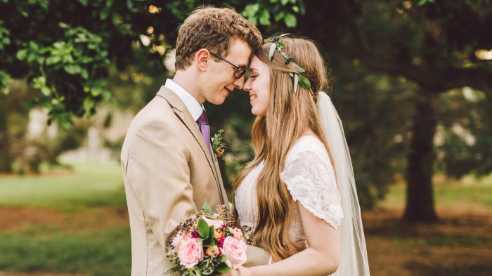 Married getting young popsugar marriage benefits early quotes love younger age 20s perks even messenger trending across learn marrying read Alasan Menikah di usia muda?