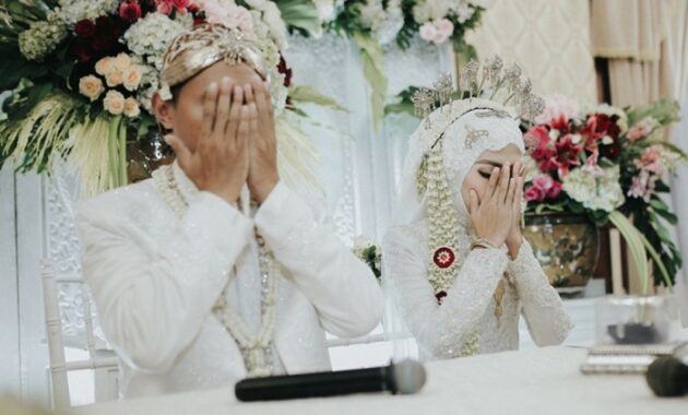 Menikah harus gimana?