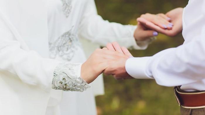 Mahram aurat hijab busana artinya harus kepada sempurna jangan memakai menampakan bukan allah perempuan tidak laki Mahram aurat hijab busana artinya harus kepada sempurna jangan memakai menampakan bukan allah perempuan tidak laki