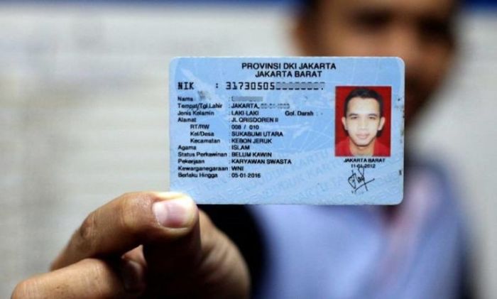 Sebutan wanita yang belum menikah sampai tua?