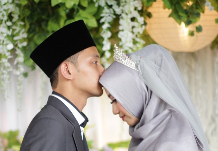 Pertanyaan Pra Nikah di KUA: Siap Melangkah ke Pelaminan? 1 Apa saja pertanyaan pra nikah di KUA?